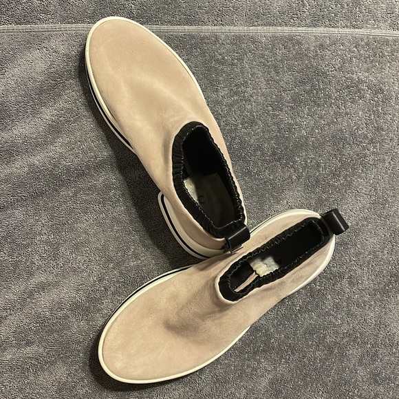 Stuart Weitzman Tan, Cream & Black Suede Sneakers Women’s Size 7 - Picture 6 of 10